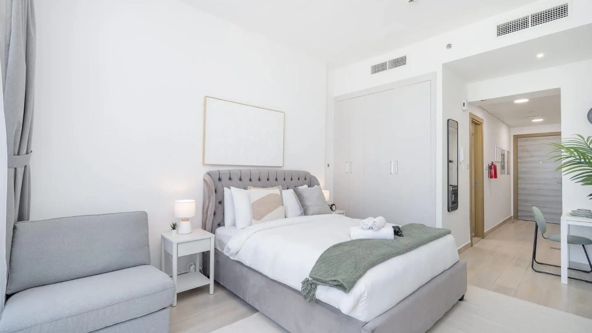 Majestic Studio In Bloom Tower C Perfect For 2 Dubai Apartment