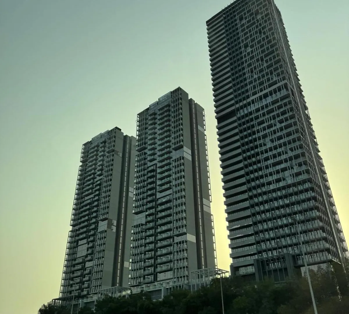 Majestic Studio In Bloom Tower C Perfect For 2 Dubai United Arab Emirates
