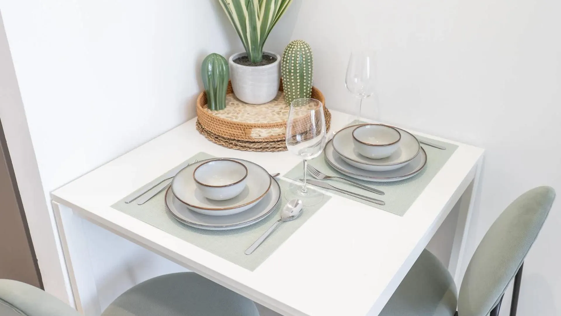 Apartment Majestic Studio In Bloom Tower C Perfect For 2 Dubai United Arab Emirates